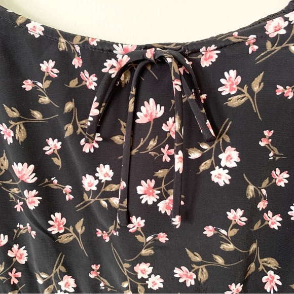 | wayf • floral ballon sleeve tiered babydoll dress • size small | - Picture 5 of 13